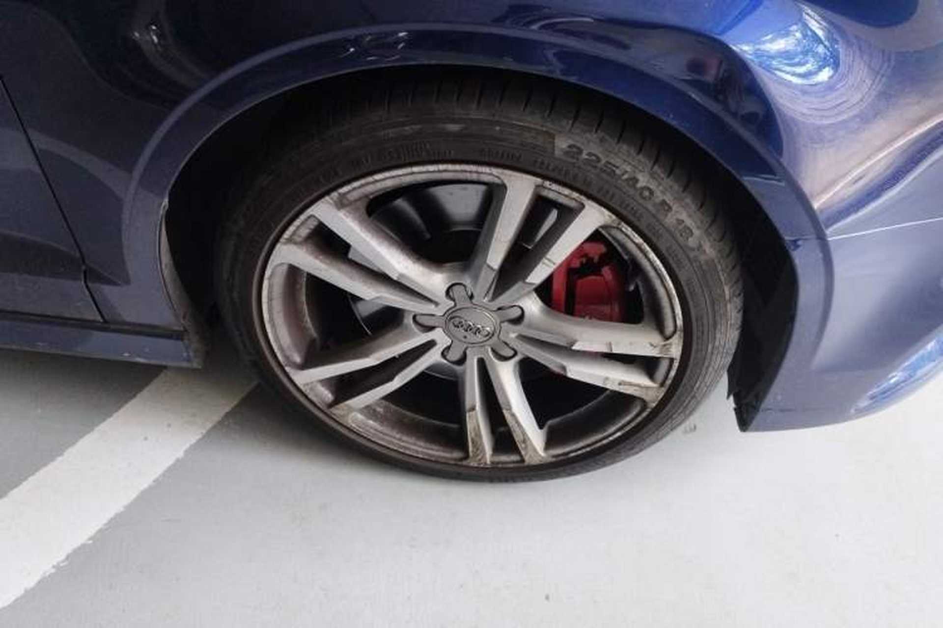 Used Audi S3 2017 Year Restyled S3 2.0T Limousine Right Front Wheel Hub