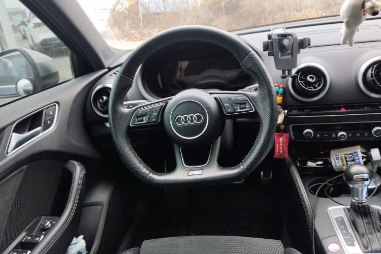 Used Audi S3 2017 Year Restyled S3 2.0T Limousine Steering Wheel