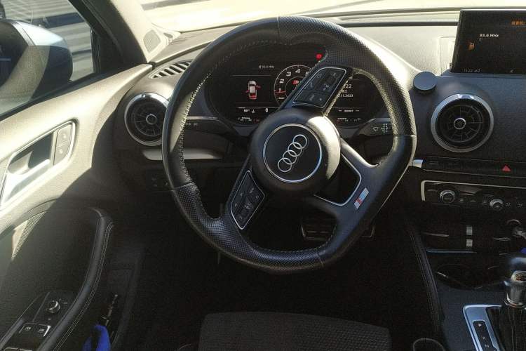 Used Audi S3 2017 Year Restyled S3 2.0T Limousine Steering Wheel