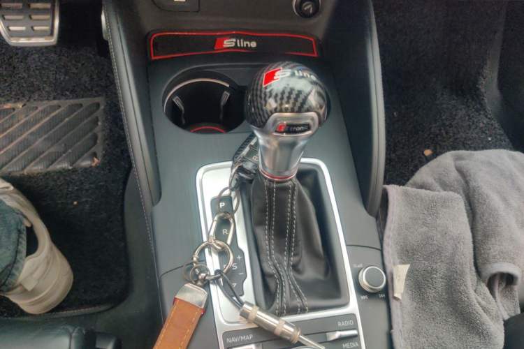 Used Audi S3 2017 Year Restyled S3 2.0T Limousine Gear Lever