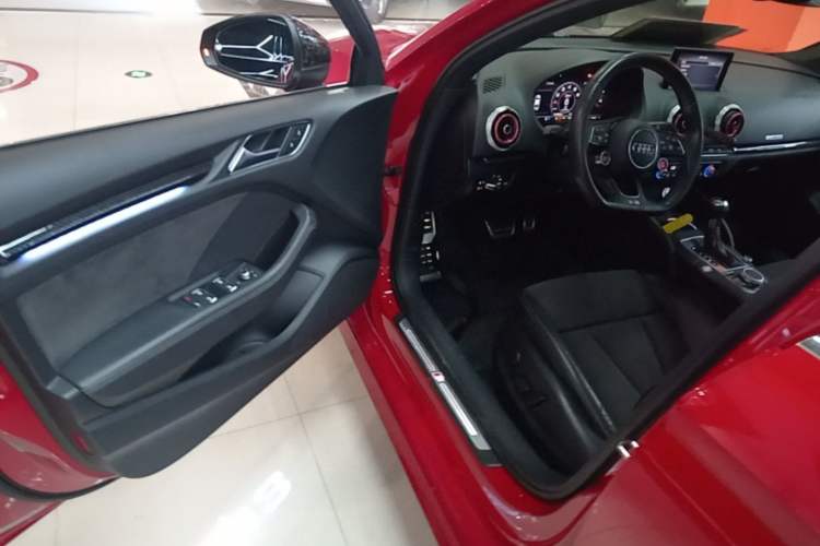 Used Audi S3 2017 Year Restyled S3 2.0T Limousine Driver Seat
