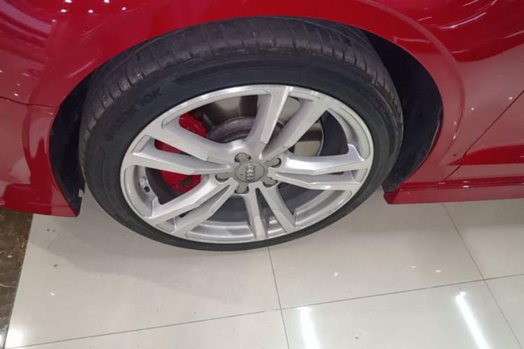 Used Audi S3 2017 Year Restyled S3 2.0T Limousine Left Front Wheel Hub