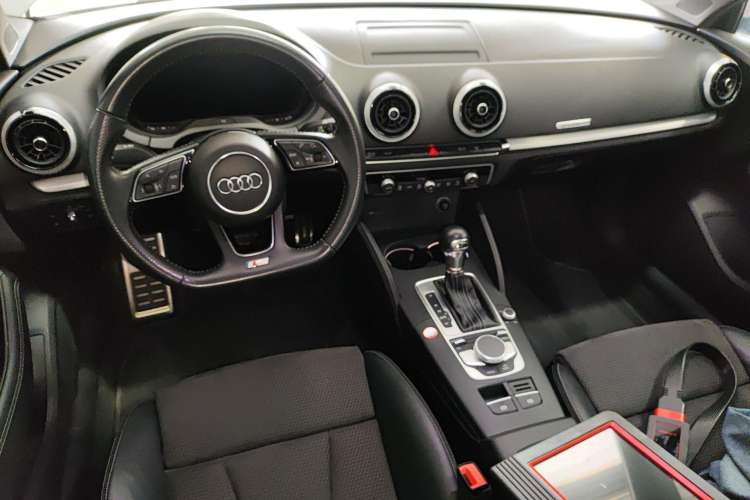 Used Audi S3 2017 Year Restyled S3 2.0T Limousine Center Console
