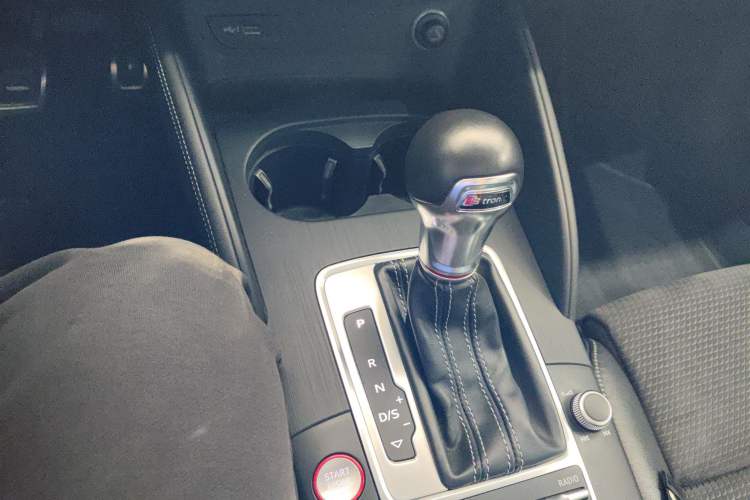 Used Audi S3 2017 Year Restyled S3 2.0T Limousine Gear Lever