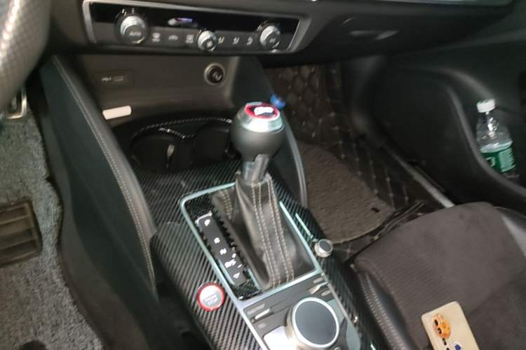 Used Audi S3 2017 Year Restyled S3 2.0T Limousine Gear Lever