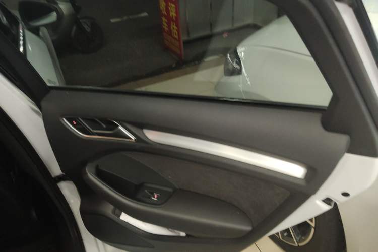 Used Audi S3 2017 S3 2.0T Limousine Right Rear Door Interior