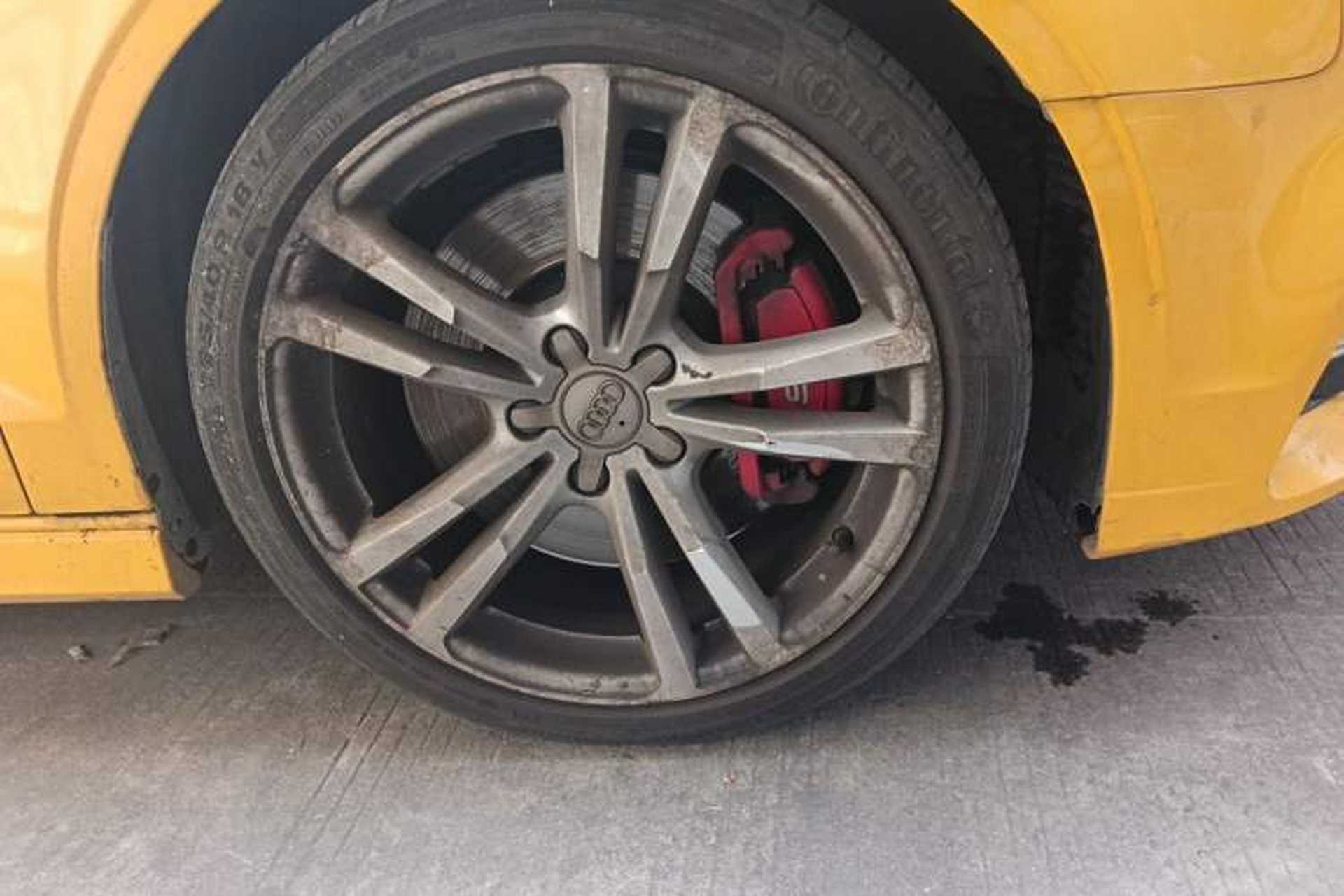 Used Audi S3 2017 Year Restyled S3 2.0T Limousine Right Front Wheel Hub