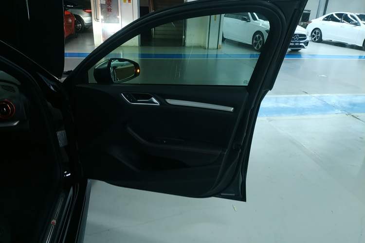 Used Audi S3 2019 S3 2.0T Limousine Interior 5