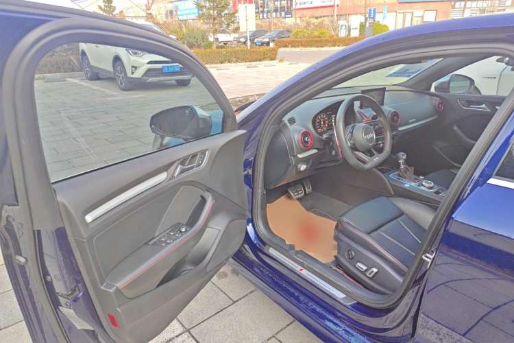 Used Audi S3 2019 S3 2.0T Limousine Interior 2