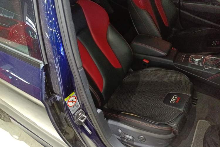 Used Audi S3 2019 S3 2.0T Limousine Right Front Seat