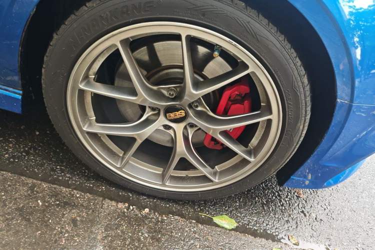 Used Audi S3 2019 S3 2.0T Limousine Right Front Wheel Hub