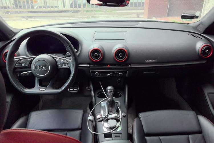 Used Audi S3 2019 S3 2.0T Limousine Center Console
