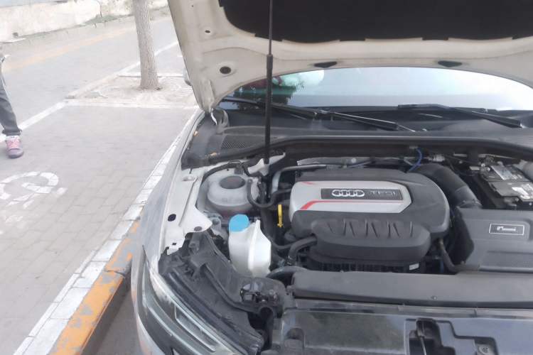 Used Audi S3 2019 S3 2.0T Limousine Engine Bay Right