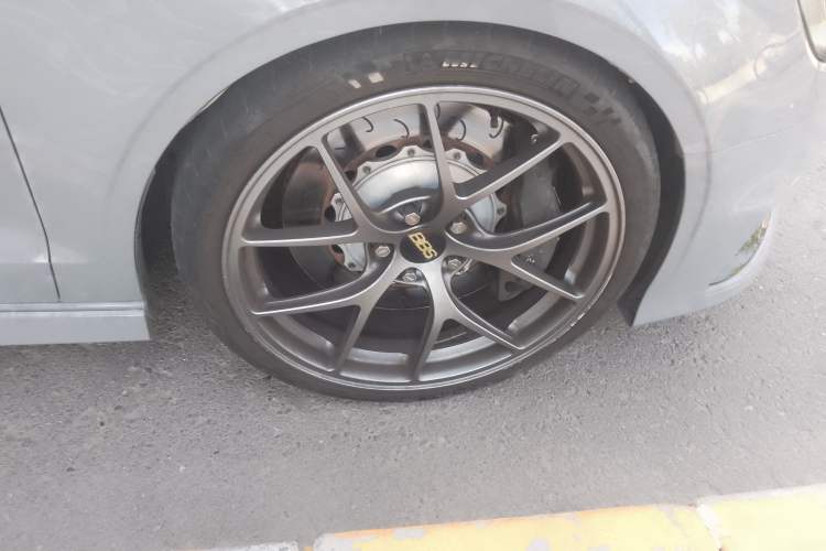 Used Audi S3 2019 S3 2.0T Limousine Right Front Wheel Hub