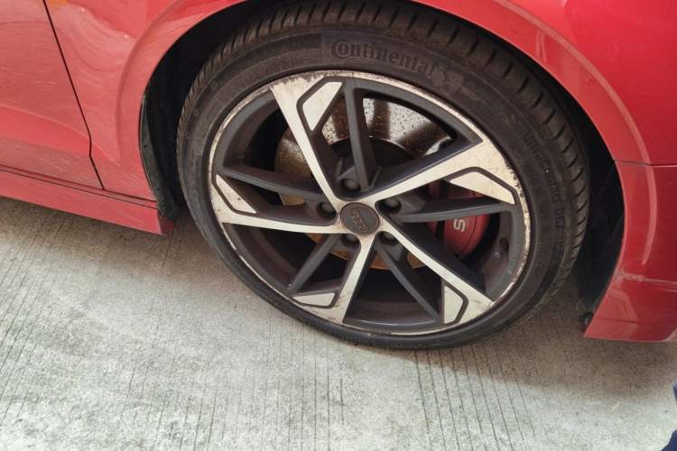 Used Audi S3 2019 S3 2.0T Limousine Right Front Wheel Hub