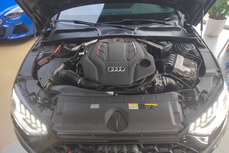 Used Audi S4 2023 S4 3.0TFSI Engine Bay