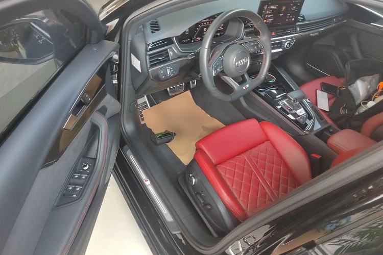 Used Audi S4 2023 S4 3.0TFSI Interior 3