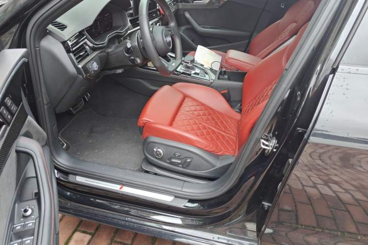 Used Audi S4 2018 S4 3.0TFSI Driver Seat