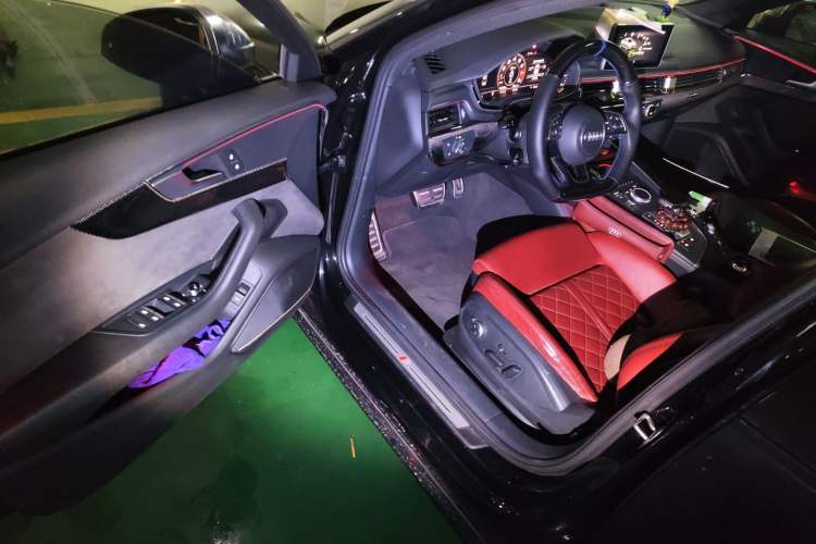 Used Audi S4 2018 S4 3.0TFSI Driver Seat