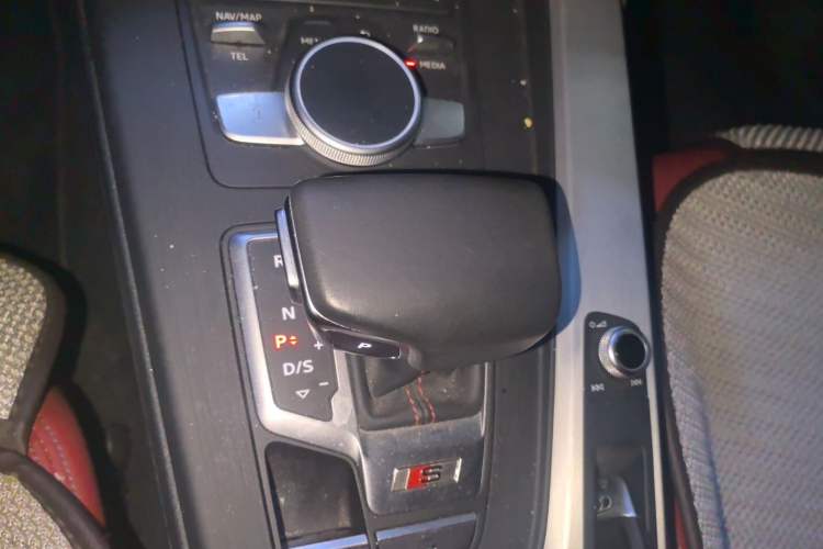 Used Audi S4 2018 S4 3.0TFSI Gear Lever