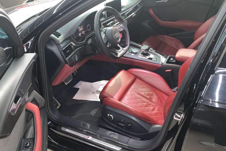 Used Audi S4 2018 S4 3.0TFSI Interior 2