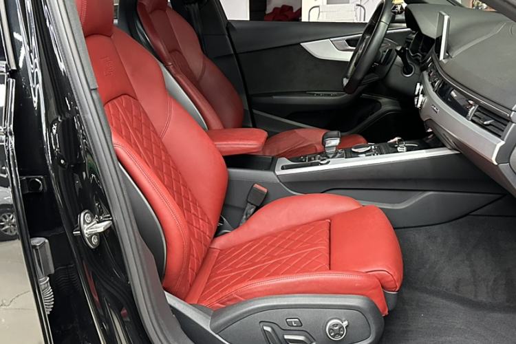 Used Audi S4 2018 S4 3.0TFSI Interior 9