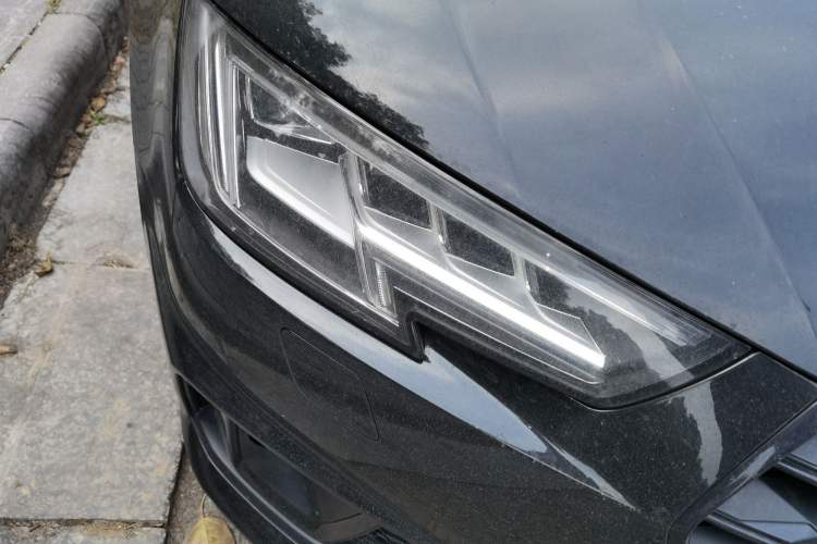 Used Audi S4 2018 S4 3.0TFSI Right Front Headlight