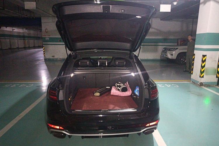 Used Audi S4  Trunk
