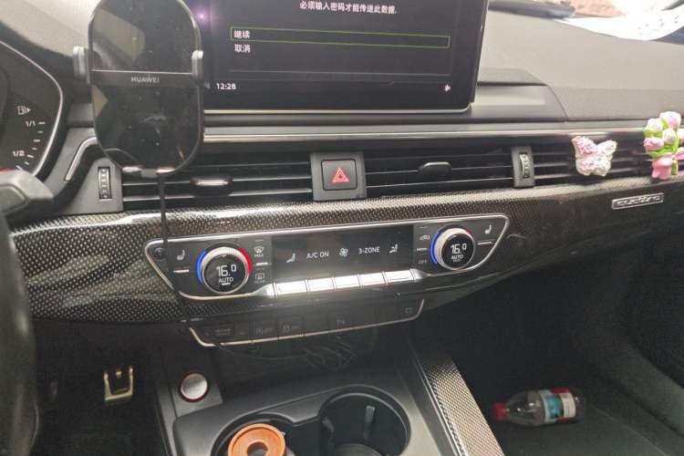 Used Audi S4 2018 S4 3.0TFSI Audio And AC Panel