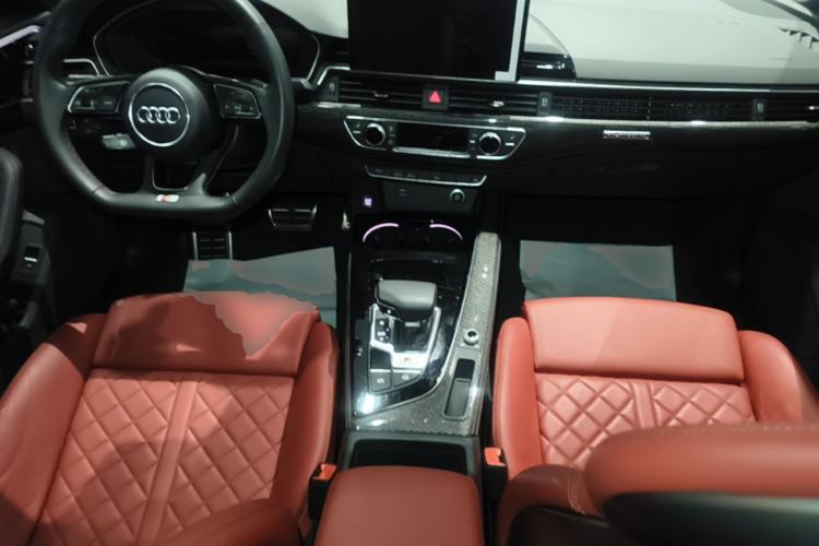 Used Audi S4 2018 S4 3.0TFSI Center Console