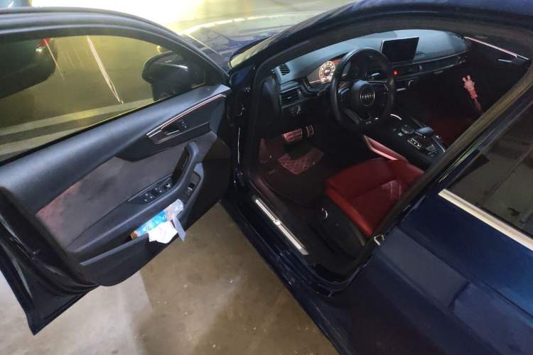 Used Audi S4 2018 S4 3.0TFSI Driver Seat