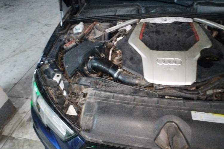 Used Audi S4 2018 S4 3.0TFSI Engine Bay Right