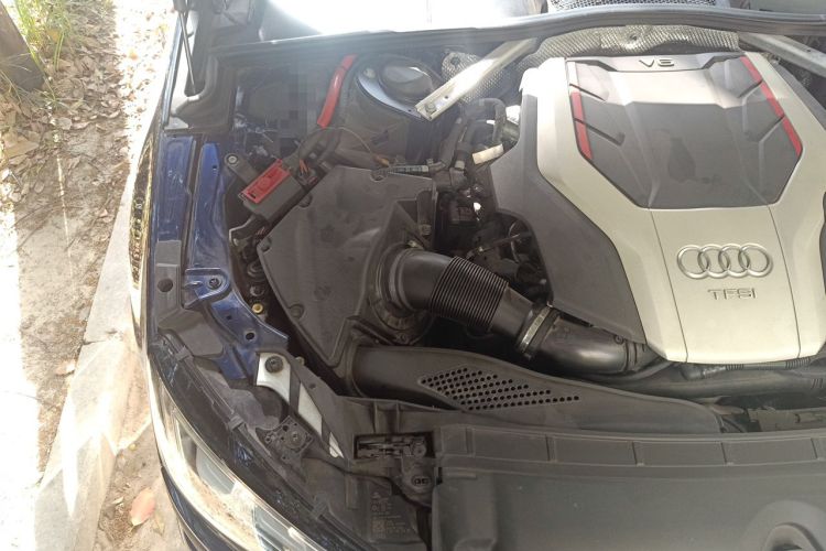 Used Audi S4 2018 S4 3.0TFSI Engine Bay Right