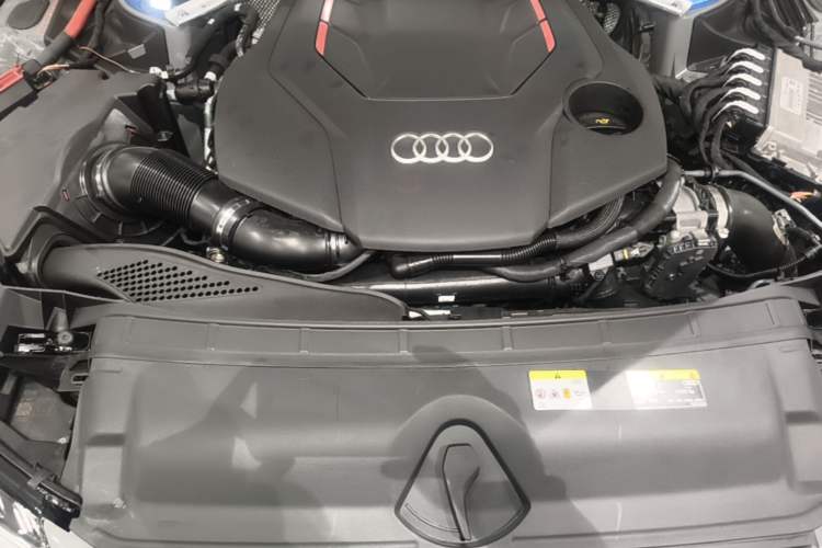 Used Audi S4 2018 S4 3.0TFSI Engine Bay