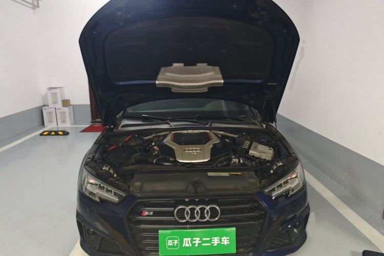 Used Audi S4 2018 S4 3.0TFSI Engine Bay