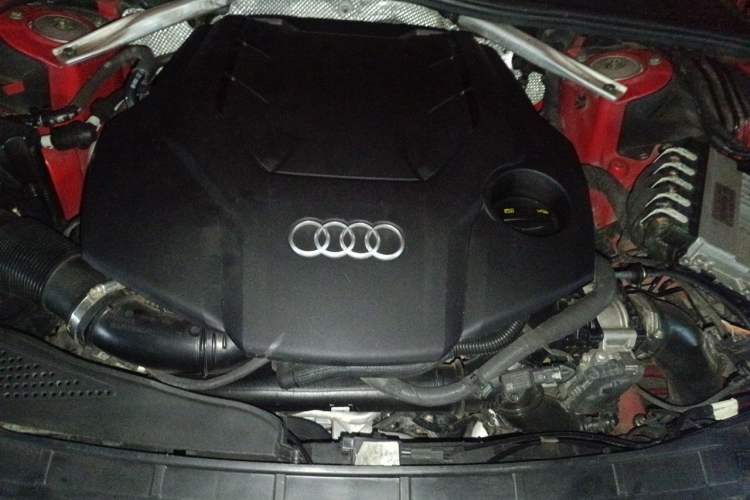 Used Audi S4 2018 S4 3.0TFSI Engine Bay
