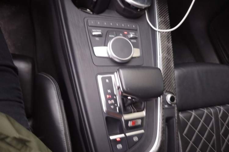 Used Audi S4 2018 S4 3.0TFSI Gear Lever