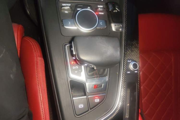 Used Audi S4 2018 S4 3.0TFSI Gear Lever