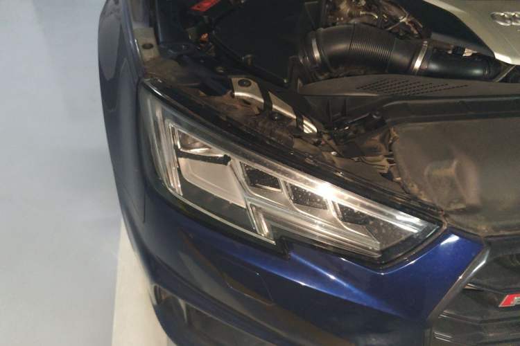 Used Audi S4 2018 S4 3.0TFSI Right Front Headlight