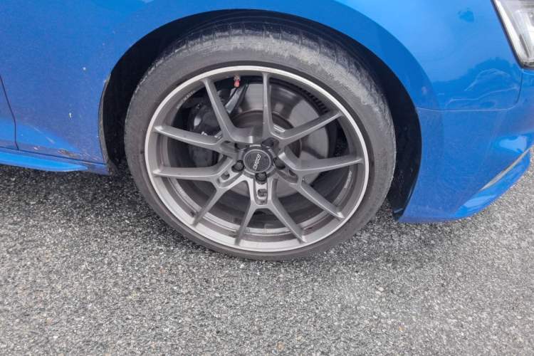 Used Audi S4 2018 S4 3.0TFSI Right Front Wheel Hub