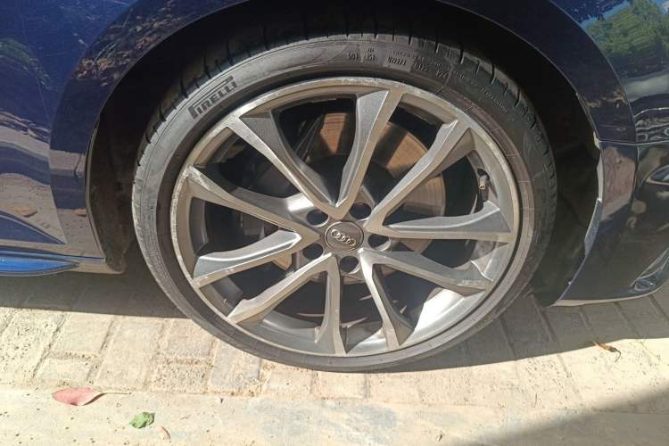 Used Audi S4 2018 S4 3.0TFSI Right Front Wheel Hub
