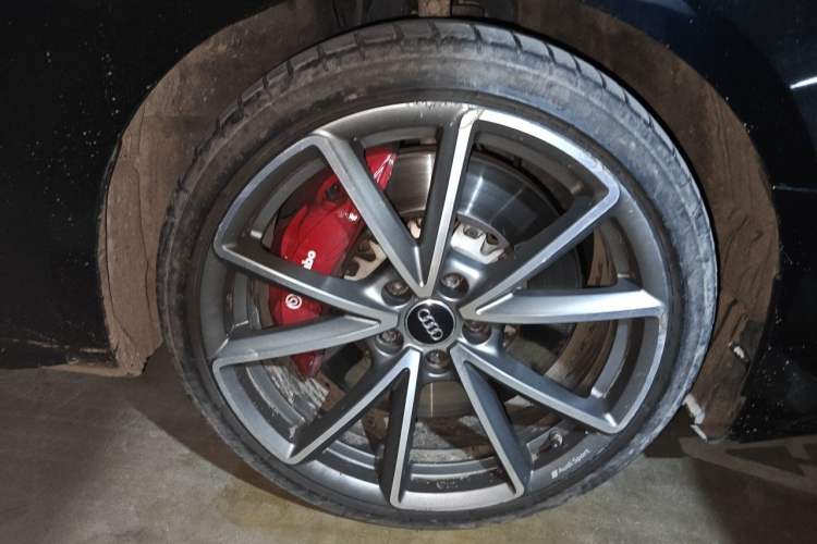 Used Audi S4 2018 S4 3.0TFSI Right Front Wheel Hub