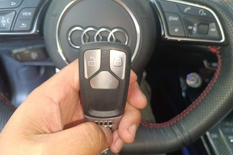 Used Audi S4 2018 S4 3.0TFSI Vehicle Key
