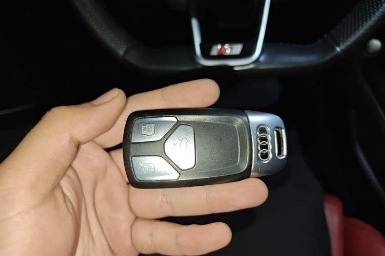 Used Audi S4 2018 S4 3.0TFSI Vehicle Key