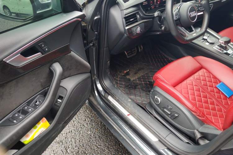Used Audi S4 2018 S4 3.0TFSI Driver Seat