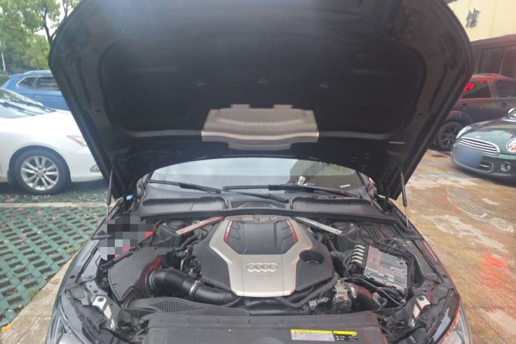 Used Audi S4 2018 S4 3.0TFSI Engine Bay