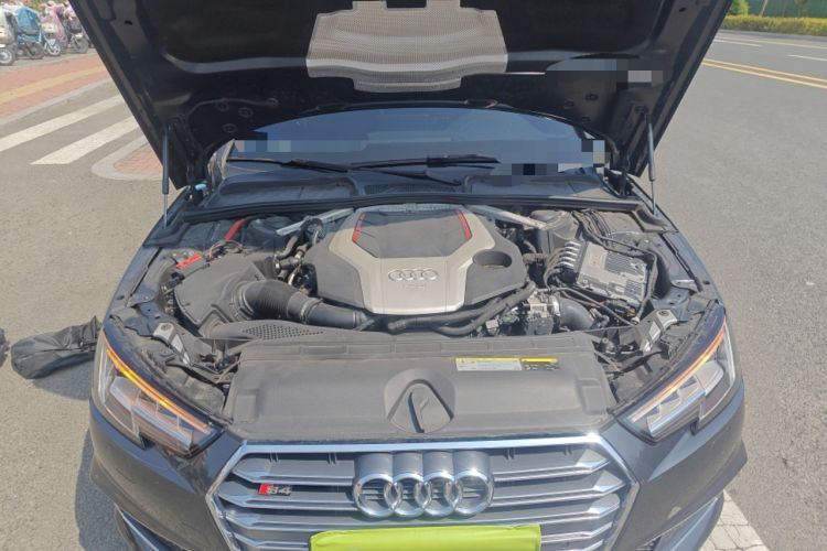 Used Audi S4 2018 S4 3.0TFSI Engine Bay