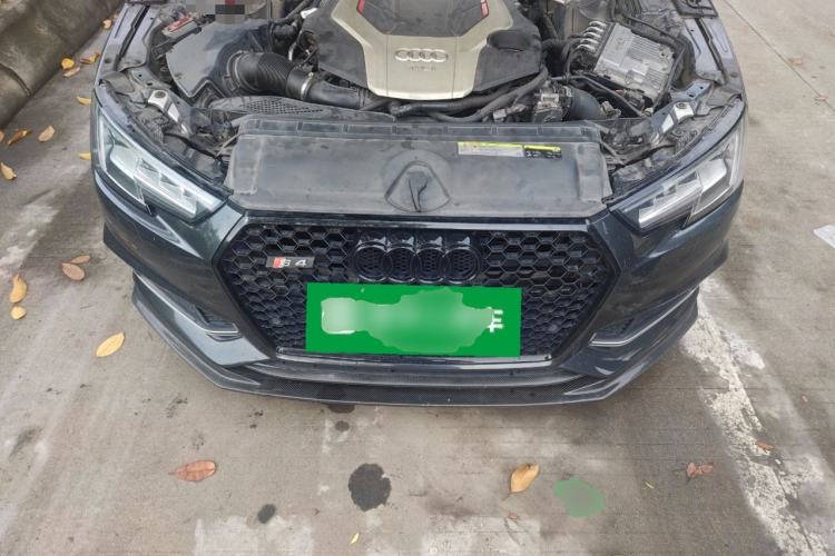 Used Audi S4 2018 S4 3.0TFSI Engine Bay