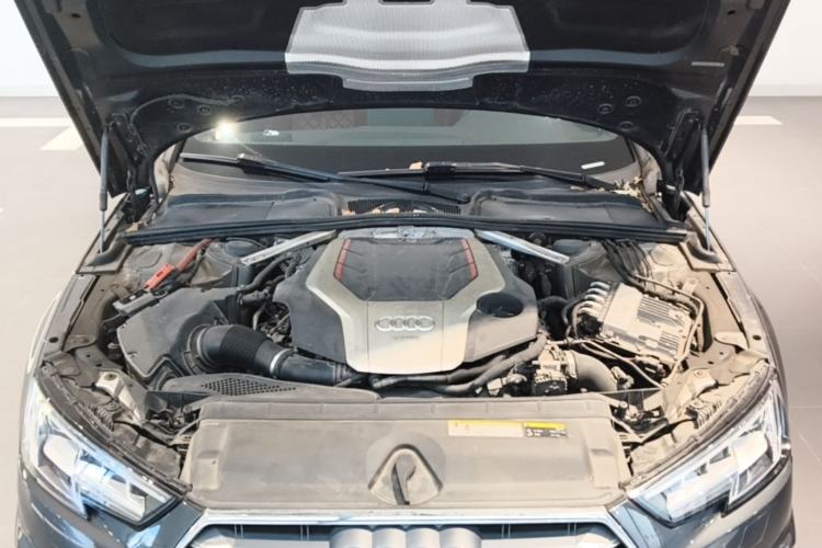 Used Audi S4 2018 S4 3.0TFSI Engine Bay