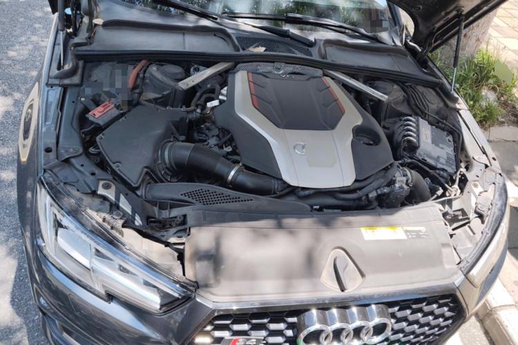Used Audi S4 2018 S4 3.0TFSI Engine Bay